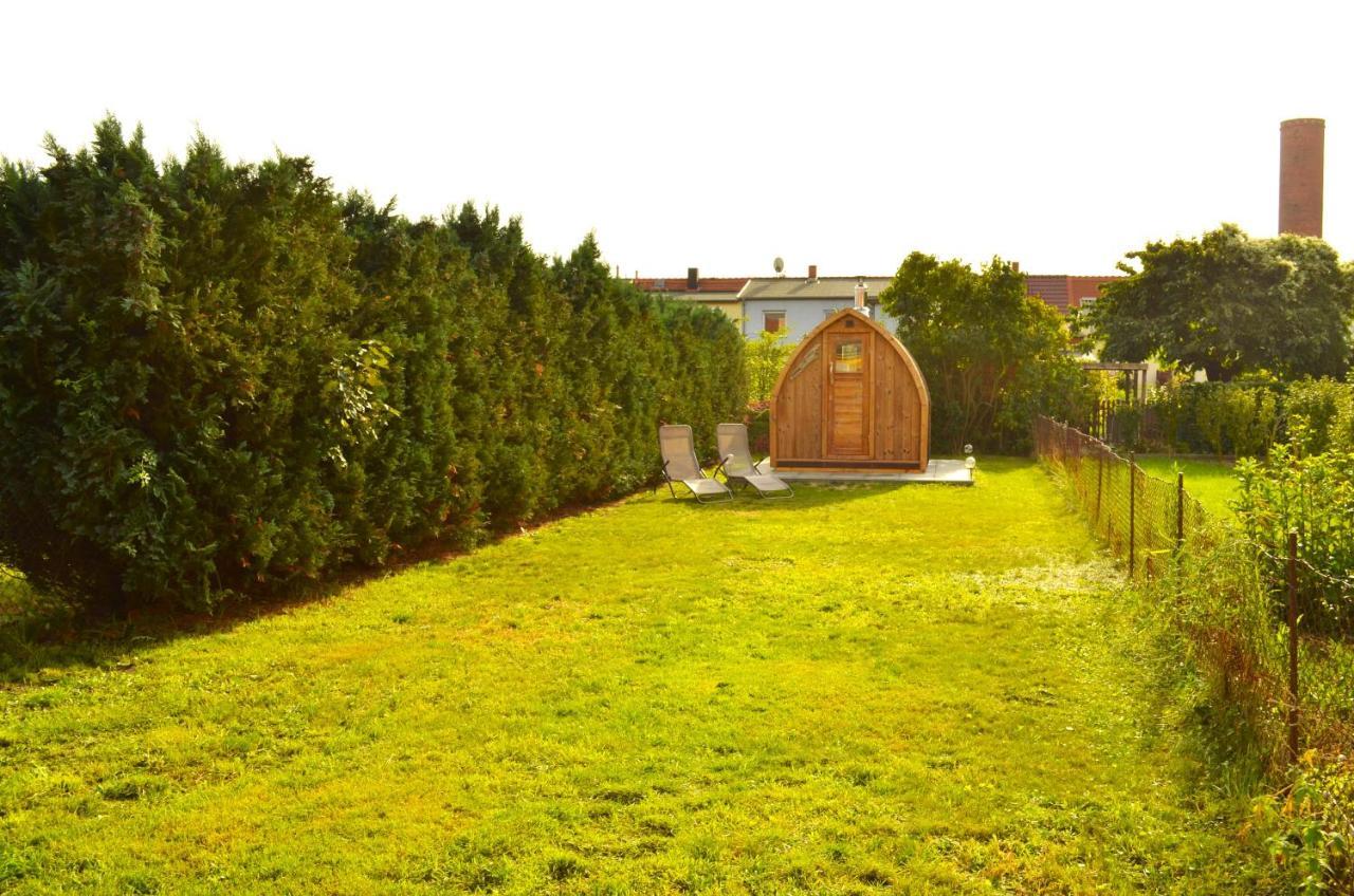 Lehmhaeuschen Mit Sauna Tangermuende Exterior photo
